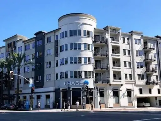 5600 Wilshire