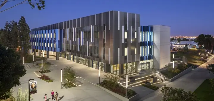 CSU Dominguez Hills — Science & Innovation Building